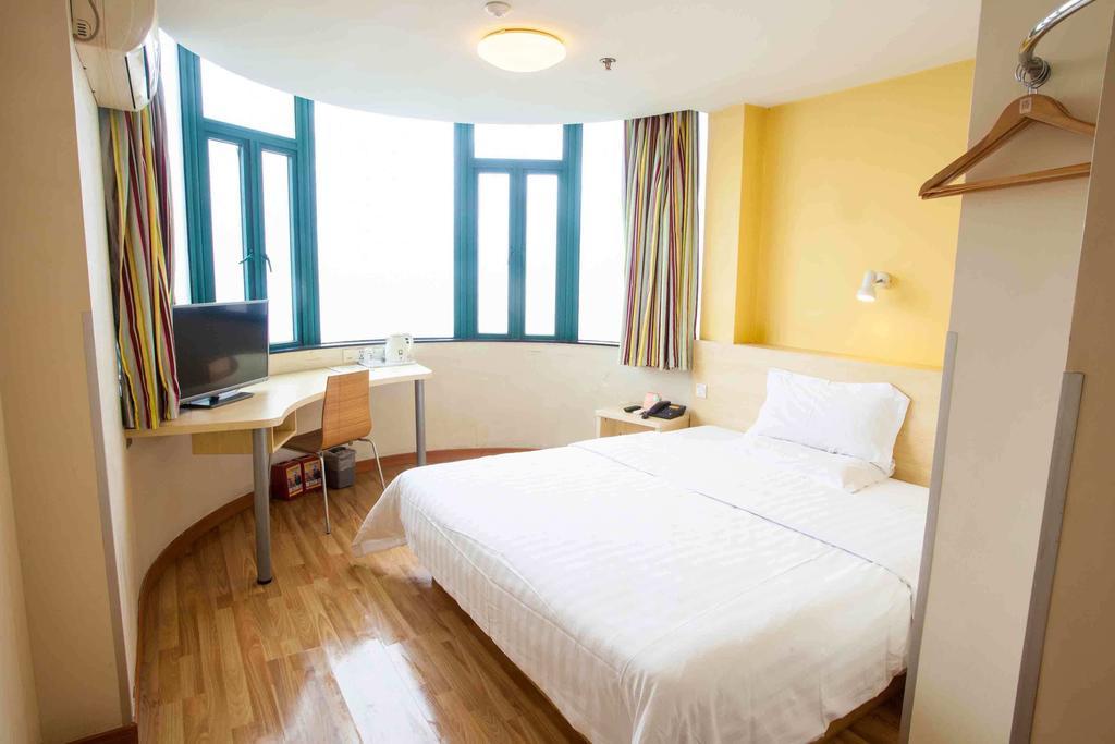 7Days Inn Yueyang East Maoling Pedestrain Street ภายนอก รูปภาพ