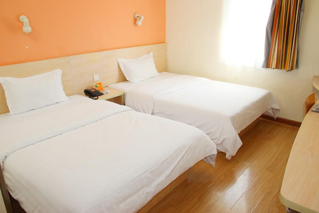 7Days Inn Yueyang East Maoling Pedestrain Street ภายนอก รูปภาพ